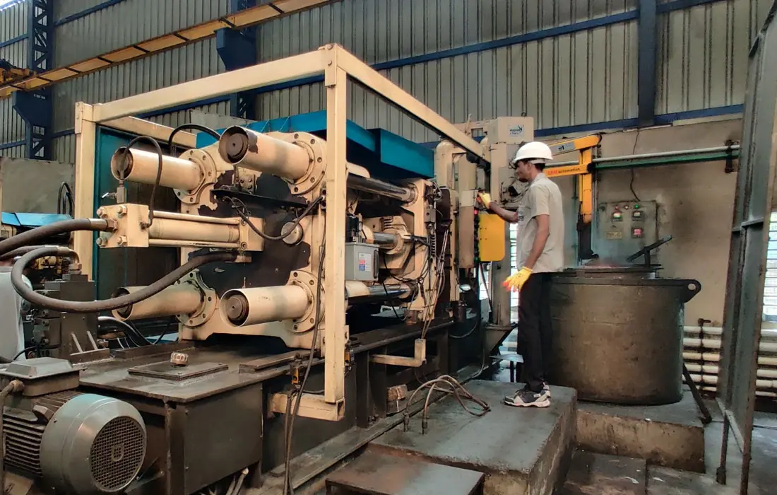 Die casting production with machinery and molds